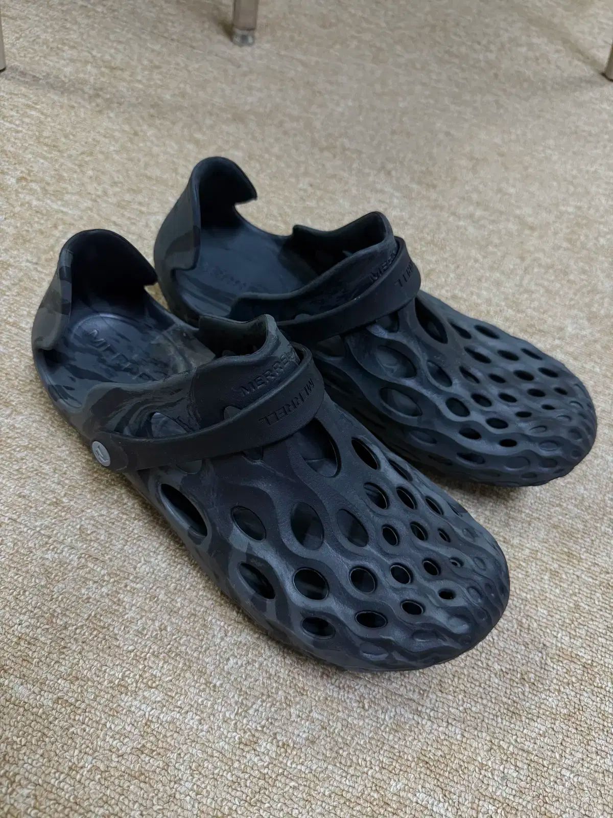 MERRELL メレル MERRELL ハイドロ 首 黒 US9 270