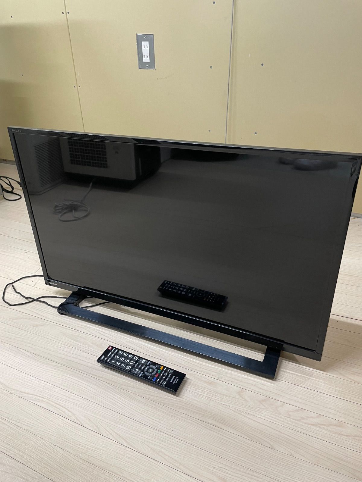 y*w様 カード無し　東芝 TOSHIBA REGZA 32S22 テレビ 32 かなくん様専用 東芝 REGZA32S22（regza 32s22の通販）