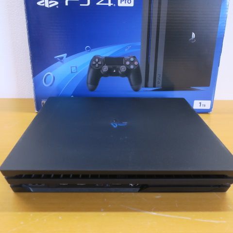 ソニー SONY PS4 PlayStation 4 Pro CUH-7200B 1TB プレイステーション 