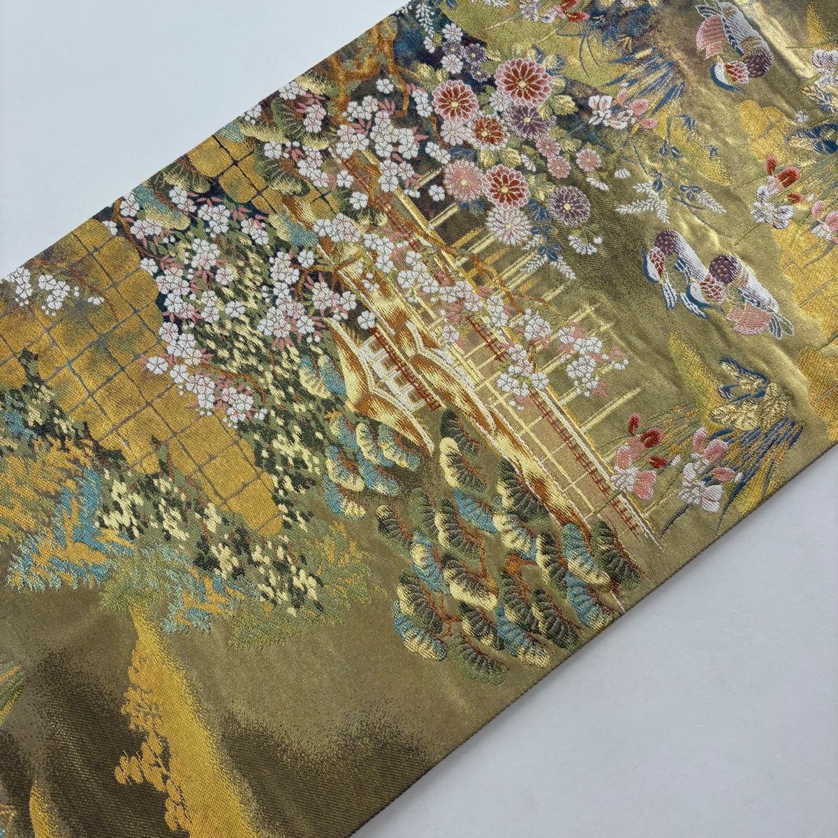 袋帯 花鳥 御所車 箔 刺繍 金色 六通 正絹 - メルカリ