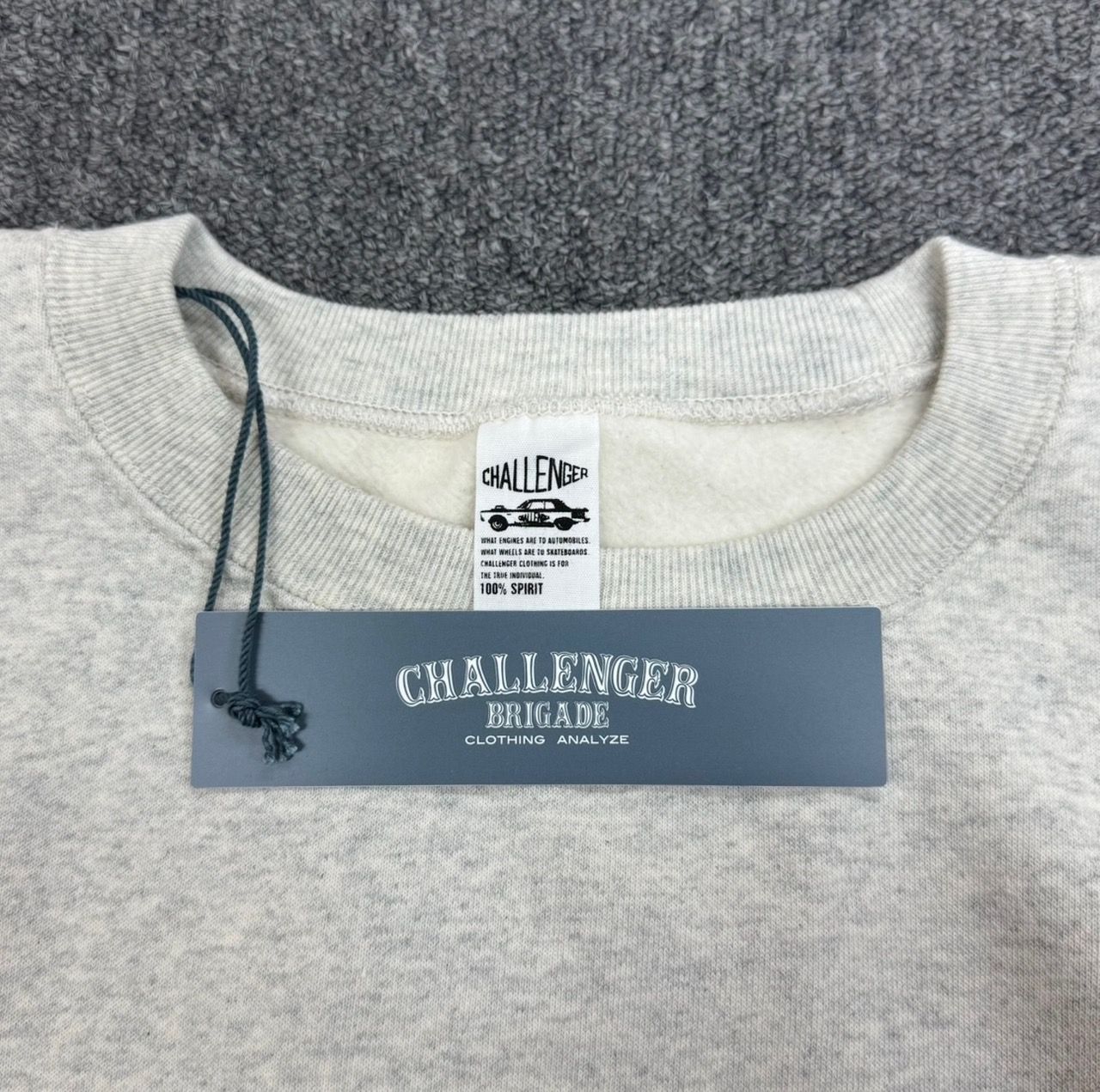 参考上代17600円 未使用品 CHALLENGER 24AW WOLF COLLEGE C/N SWEAT 