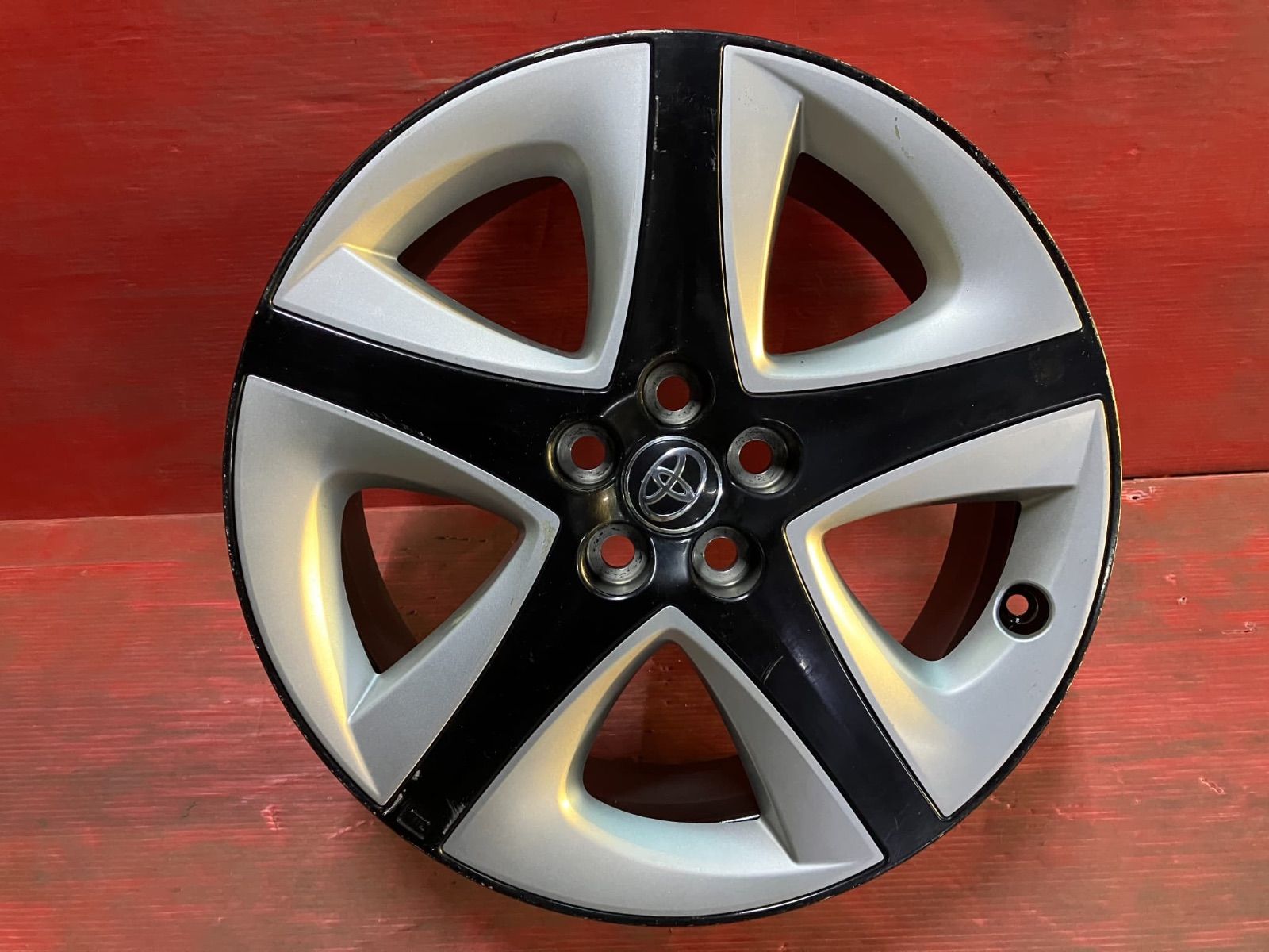 癒し ホイール 17x7.0 50 100 5H トヨタ 50系 プリウス純正 4本SET 1セット限定