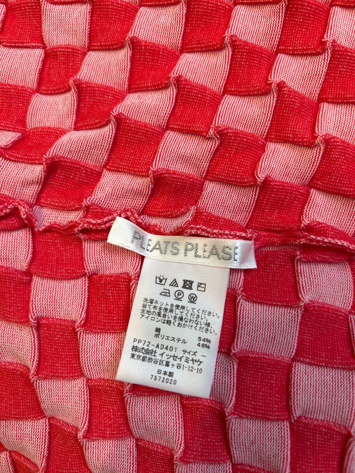 PLEATS PLEASE イッセイミヤケ プリーツ チュニック トップス 赤 イッセイミヤケ プリーツプリーズ ハイネック長袖 チュニック
