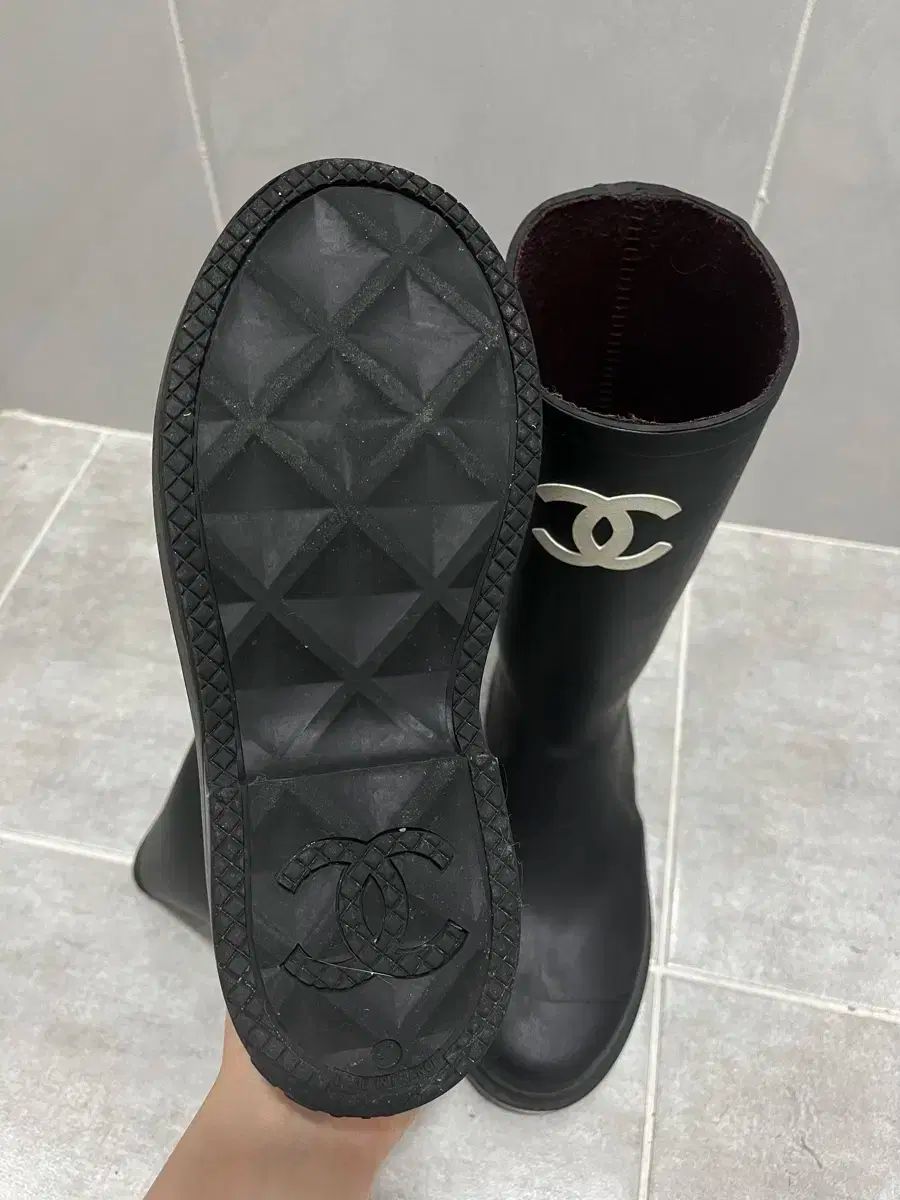 CHANEL(シャネル) レインブーツ 37 (梅雨に備えるため) - メルカリ