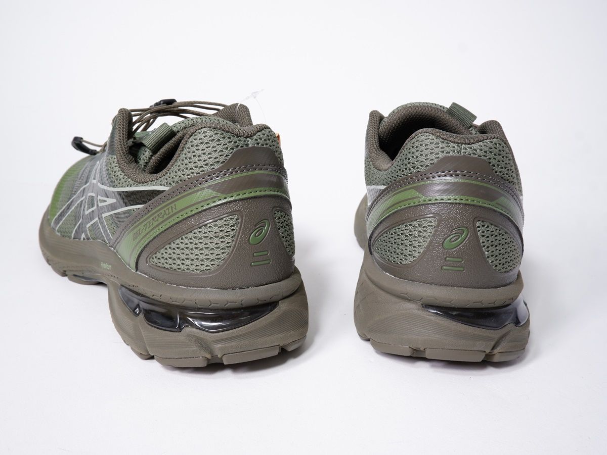 ASICSアシックス ×SAN SAN GEARサンサンギア Gel-Terrain 1203A744-300【US9.5(27.5cm)】【MFWA75900】