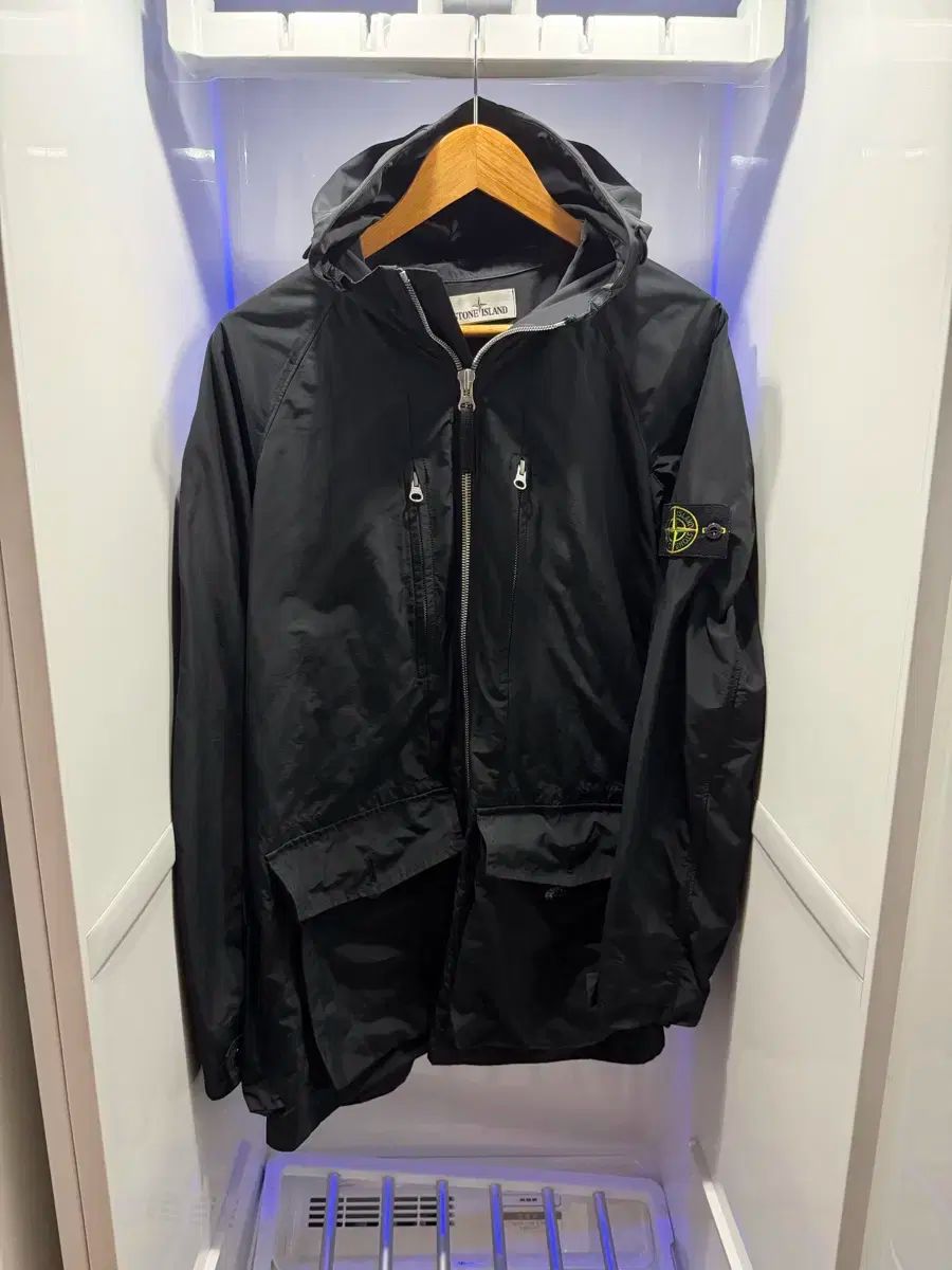 ストーンアイランド マウンテンパーカー ジッパー フード ジャケット