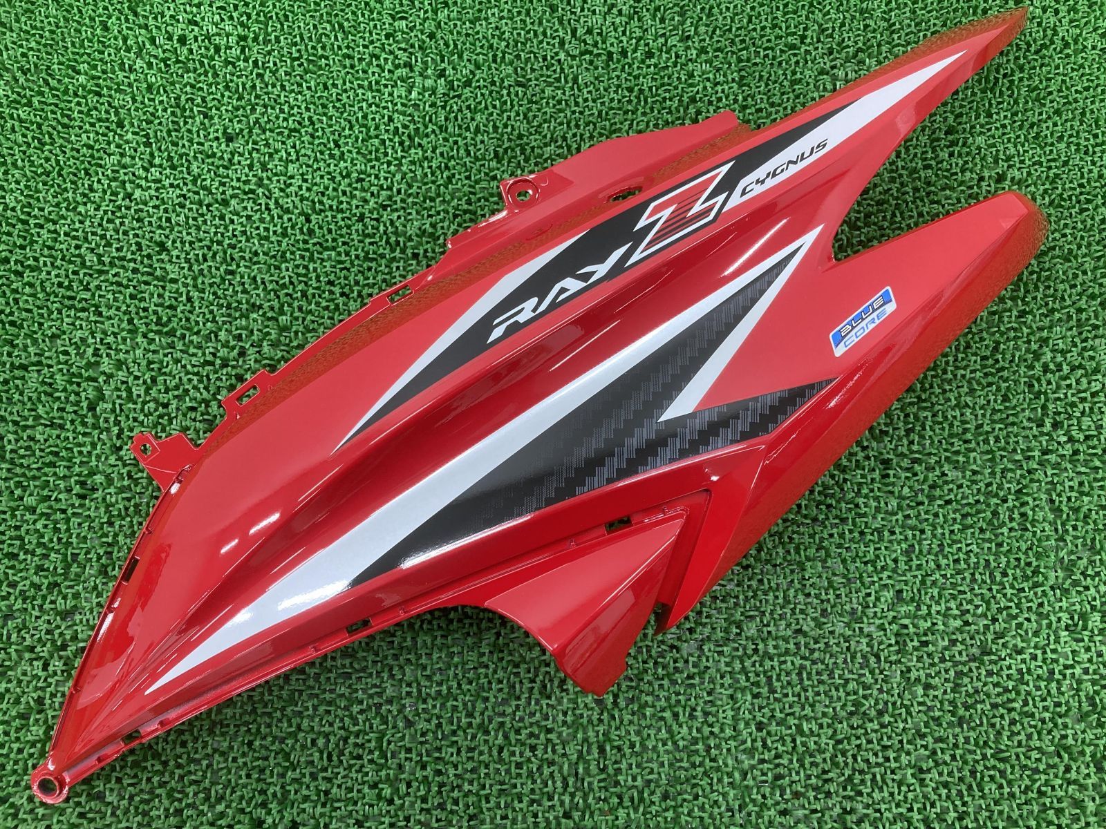 シグナスRAY-Z シートカウル 左 赤 1GC ヤマハ 純正 中古 バイク 部品 CYGNUS レイズィー 極上品 ハイクオリティ 車検 Genuine