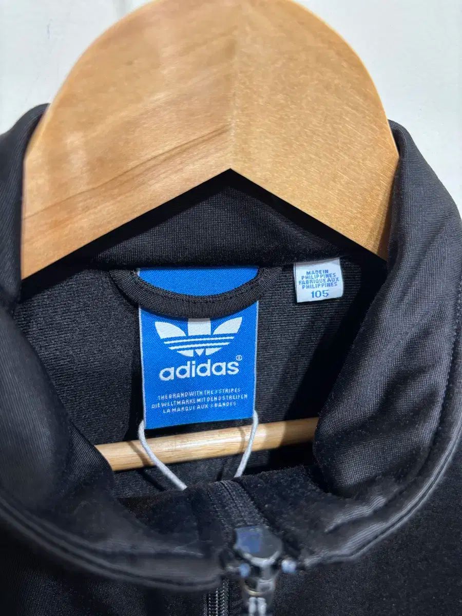 トラックトップス 黒