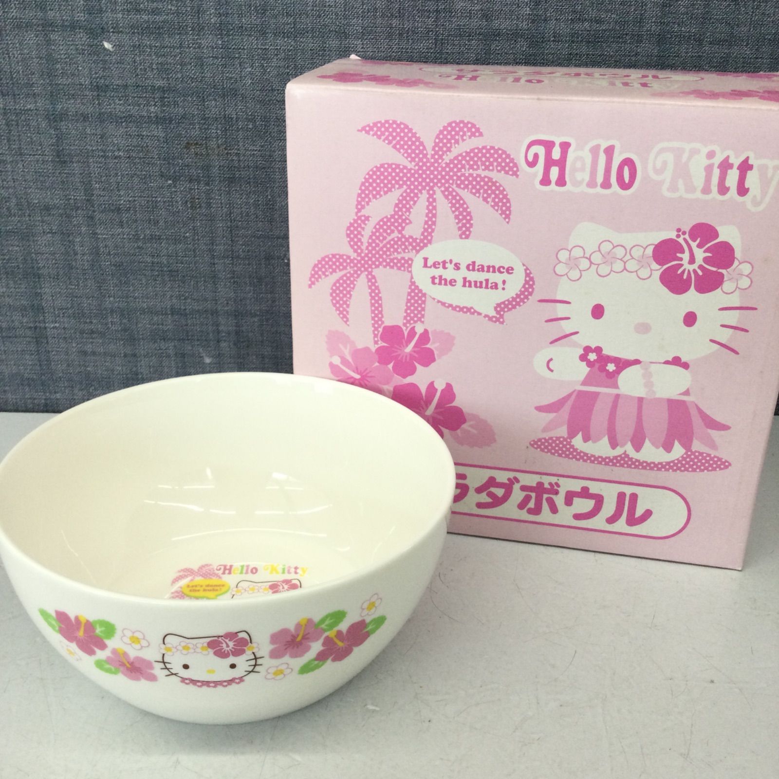 Sanrio サンリオ ハローキティ ハワイ サラダボウル 陶磁器 ホワイト き