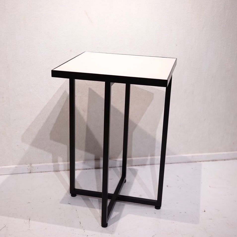 Bello select サイドテーブル コーヒーテーブル スクエアテーブル 木製天板 スチール脚 モダン ミニマル インダストリアル MARWIL-DEMENAGEMENTS_CH