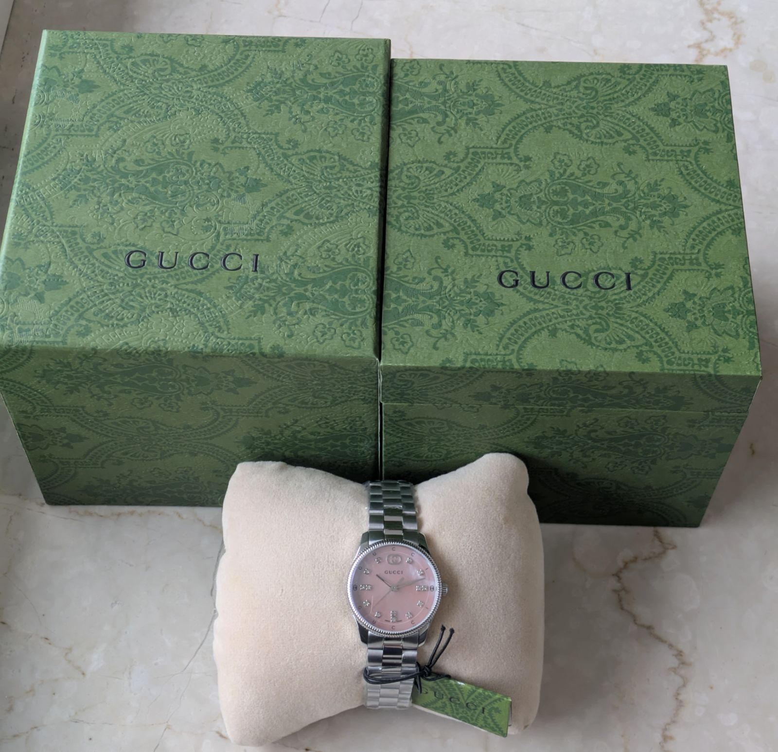 新品未使用 GUCCI グッチ GTimeless 30ミリ 腕時計 ピンクシェル