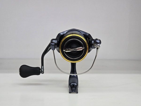 品】 ダイワ Daiwa スピニングリール 21 アルテグラ C2000SHG 箱あり