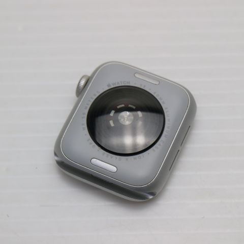 Apple Watch SE 第2世代 40mm GPS シルバー スマホ 土日祝発送 05000