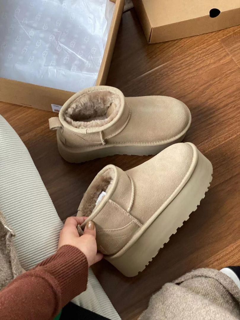 人気極美品 UGG アグ ブーツ 厚底 5cm クラッシックウルトラ ミニ