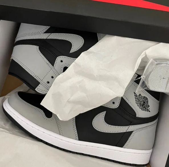 値下げします 新品 NIKE ナイキ AIR JORDAN 1 RETRO HIGH OG 'SHADOW 2.0' エア ジョーダン ワン レトロ  オージー 