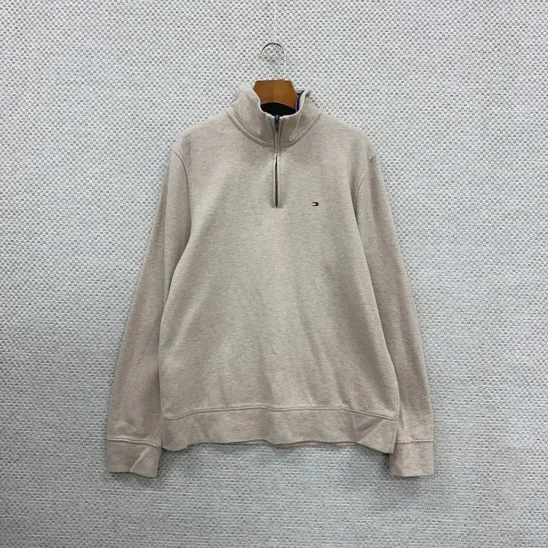 Tommy Hilfiger(トミーヒルフィガー) 刺繍ロゴ ハーフジップ ニット セーター 95 C01121