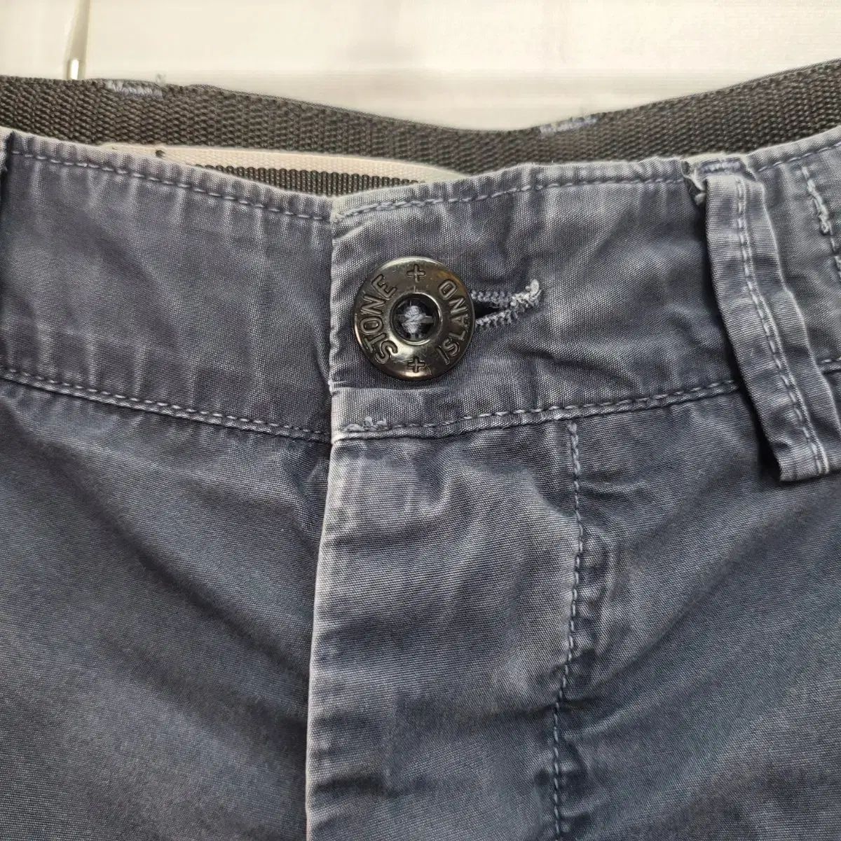 ストーンアイランド デニムショートパンツ ハーフパンツ 31 【公式通販】