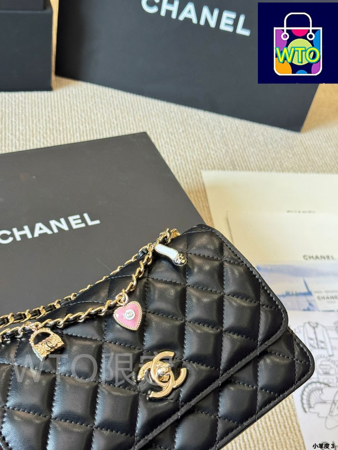 【新作♢25B】チェーンハンドバッグ 今日特価】CHANEL 25P ハートペンダント付き WOC チェーンバッグ
