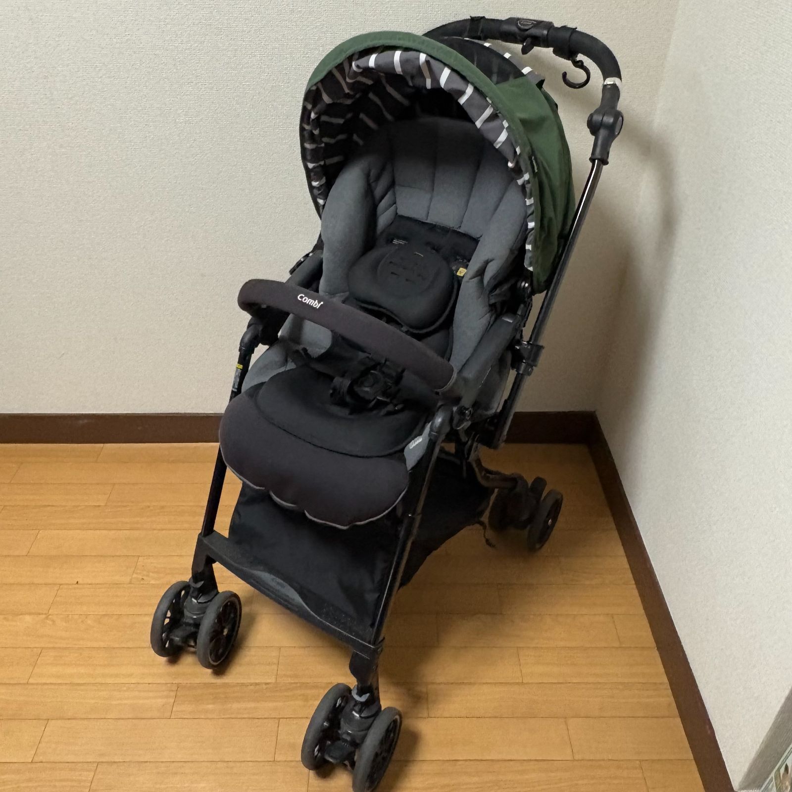 コンビ スゴカルα4キャス compact エッグショック エヴァー