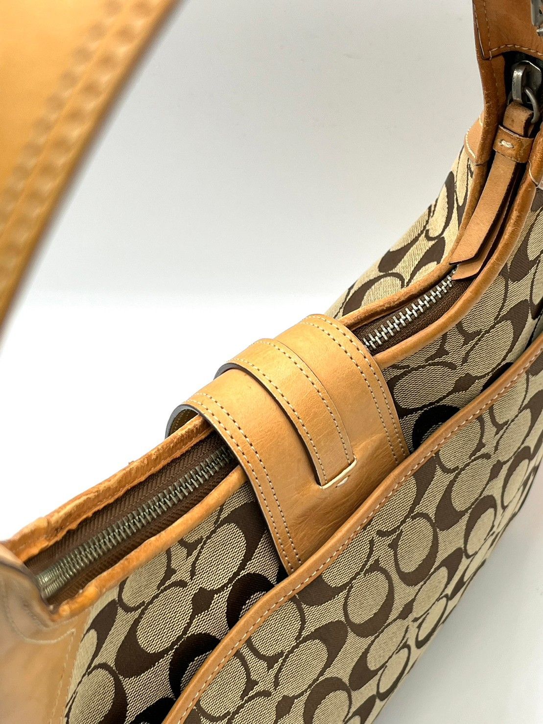 COACH ☆コーチ ショルダーバッグ 10533 ☆ハンプトングシグネチャー