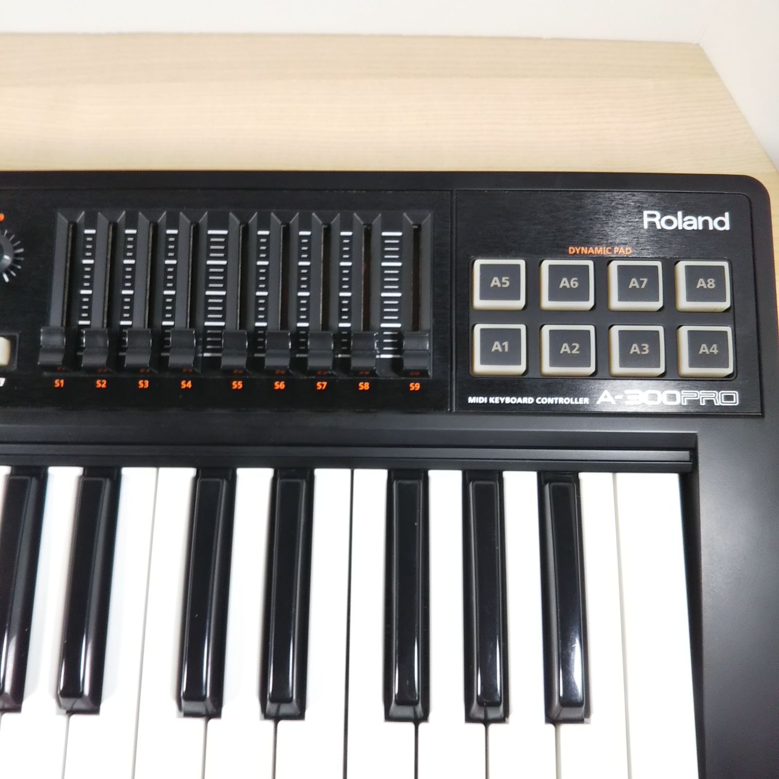 Roland MIDI KEYBOARD CONTROLLER A-300PRO 高品質 USB MIDI標準