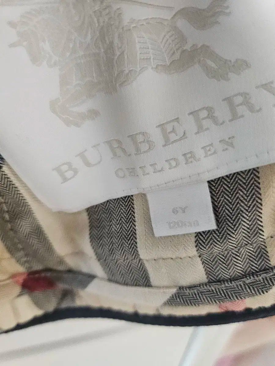BURBERRY(バーバリー ) キッズ キルティングジャケット 6Y