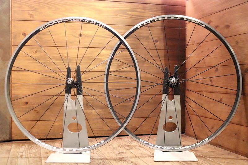 Campagnolo Neutron カンパニョーロ ニュートロン クリンチャー 前後