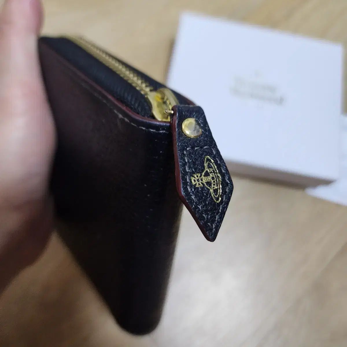 Vivienne Westwood(ヴィヴィアン・ウエストウッド) 二つ折り財布