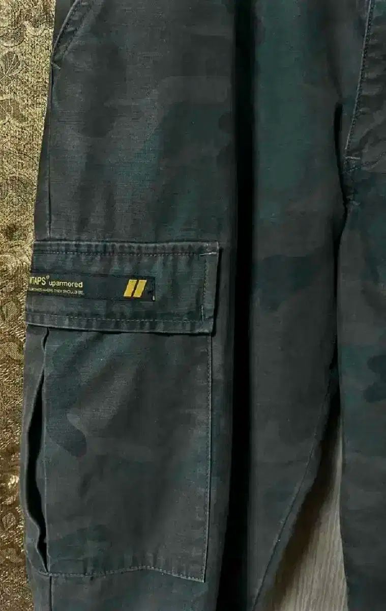 ダブルタップス