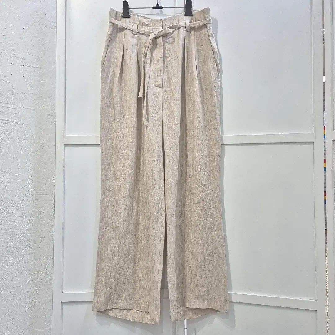 HUE リネン ワイド パンツ 天 然 素 材 パンツ「 綿100％ リネンタッチ 」 ワイドパンツ シャンブレー リネン 風 麻 タックパンツ ナチュラル ゆったり レディース  リネンパンツ ボトムス ワイド ロング ズボン ゴム 体型カバー 大きいサイズ ゴム ブルー グレー 春 夏 HUG.U | HUG.U（ハグユー）