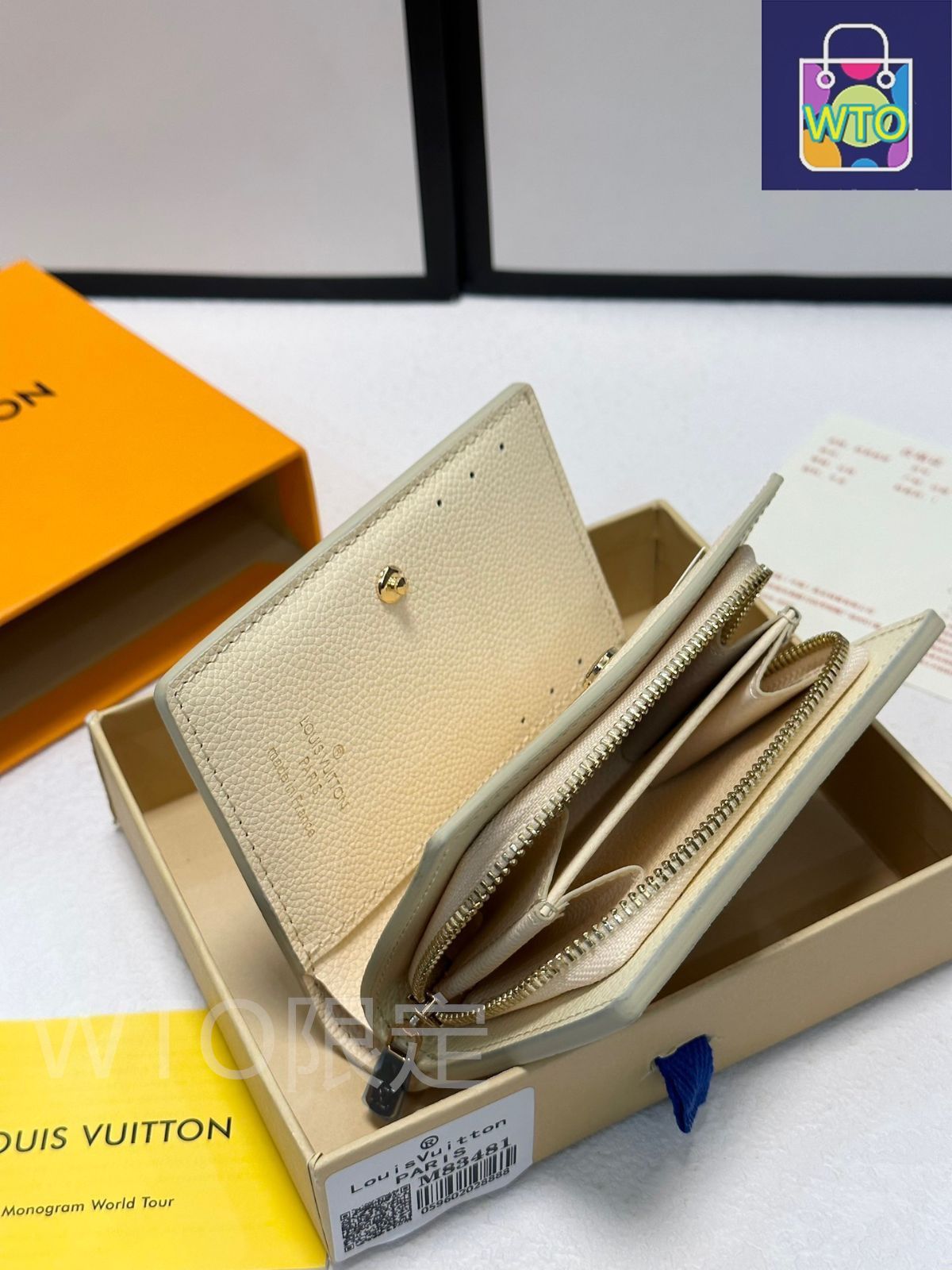 両用パスケースウォレット 木目の美しい牛革に