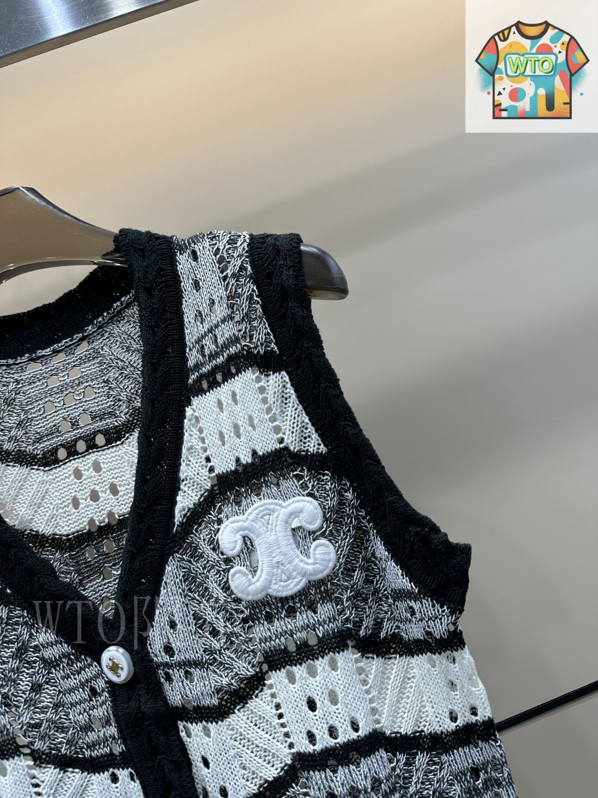 CELINE スリーブレスニットベスト 美品 2025年最新】CELINE レディース ベスト・ジレ・ビスチェの人気