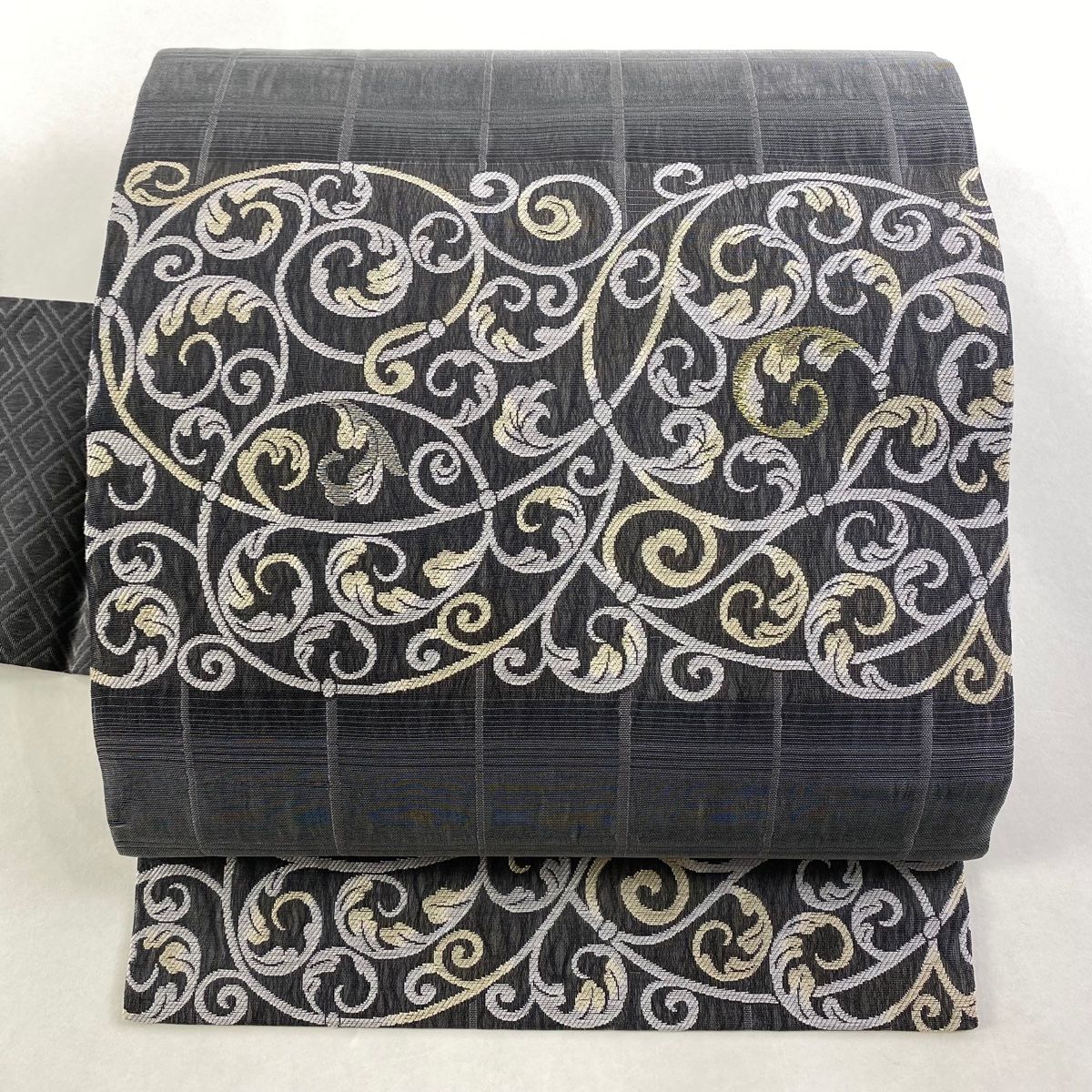 名古屋帯 秀品 夏帯 花唐草 金銀糸 黒灰 正絹