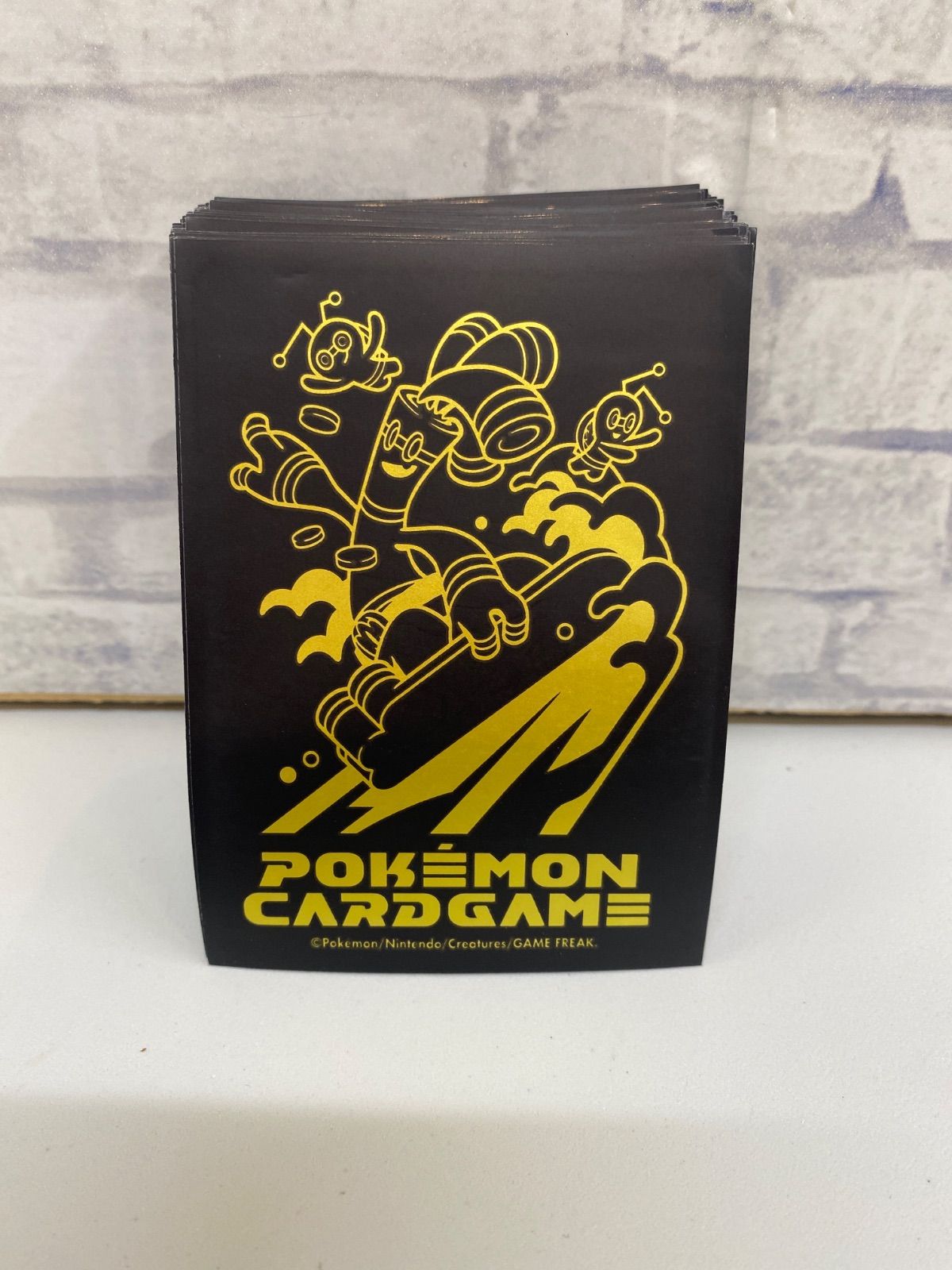 ポケモンカードゲーム デッキシールド プレミアム・マット サーフゴー Amazon.co.jp: ポケカ サーフゴー フリップデッキケース デッキ