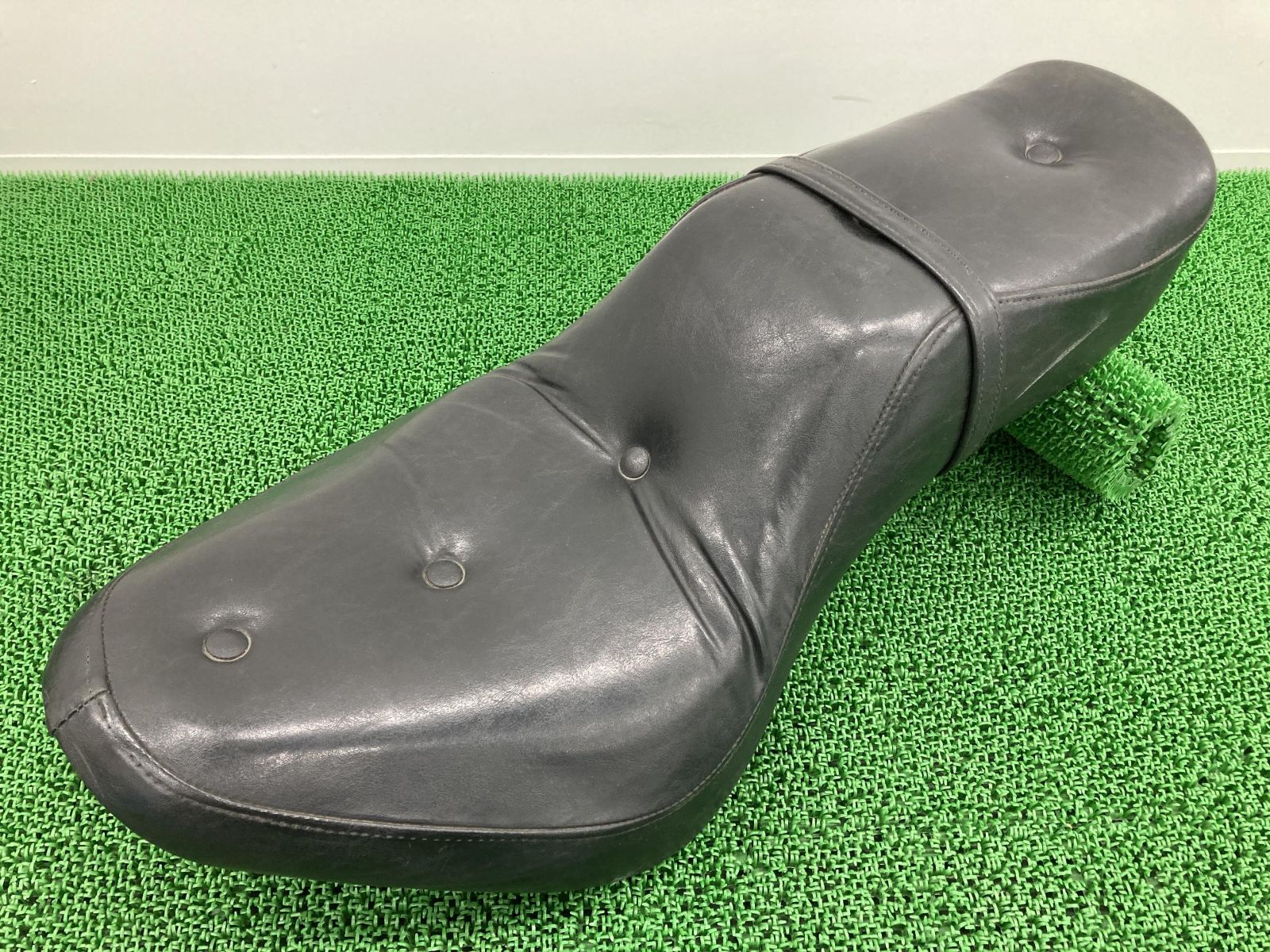 バルカン400 シート 53001-1778 カワサキ 純正 中古 バイク 部品