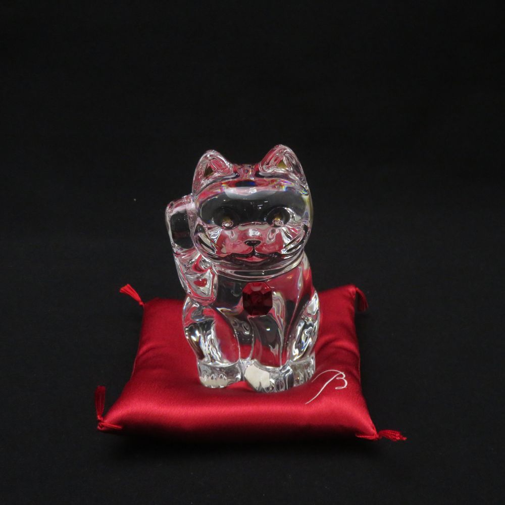 美品 Baccarat バカラ まねき猫 レッドオクトゴン クリスタルオブジェ  
