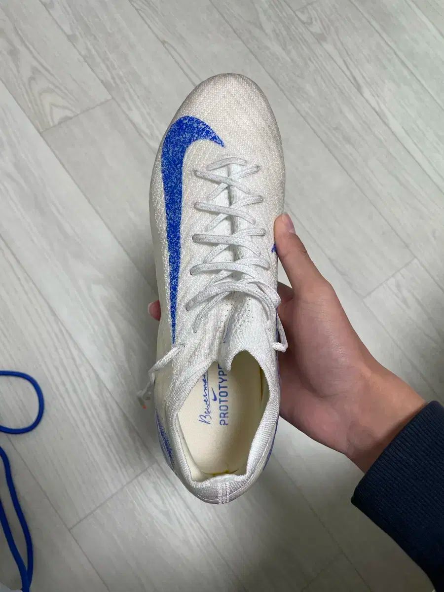 NIKE ナイキ