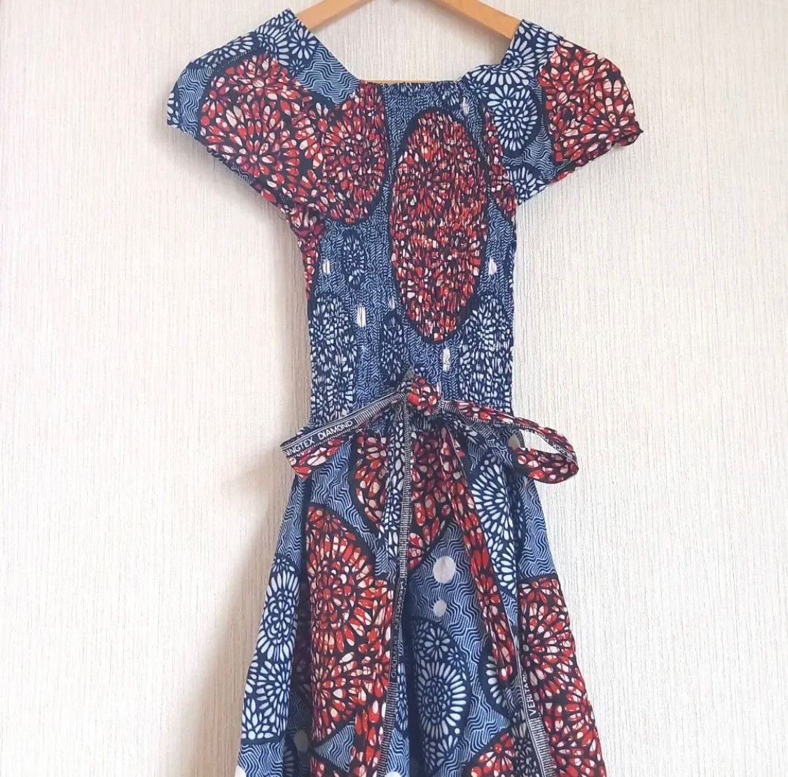 アフリカキテンゲワンピース - メルカリ