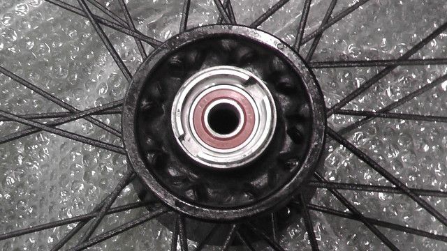 フロントホイール 1759366306