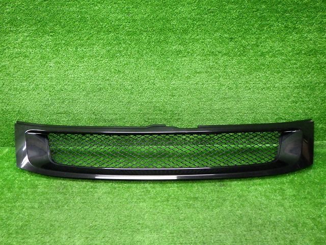もんきー様専用 トヨタ アイシス フロントグリル（アイシスの