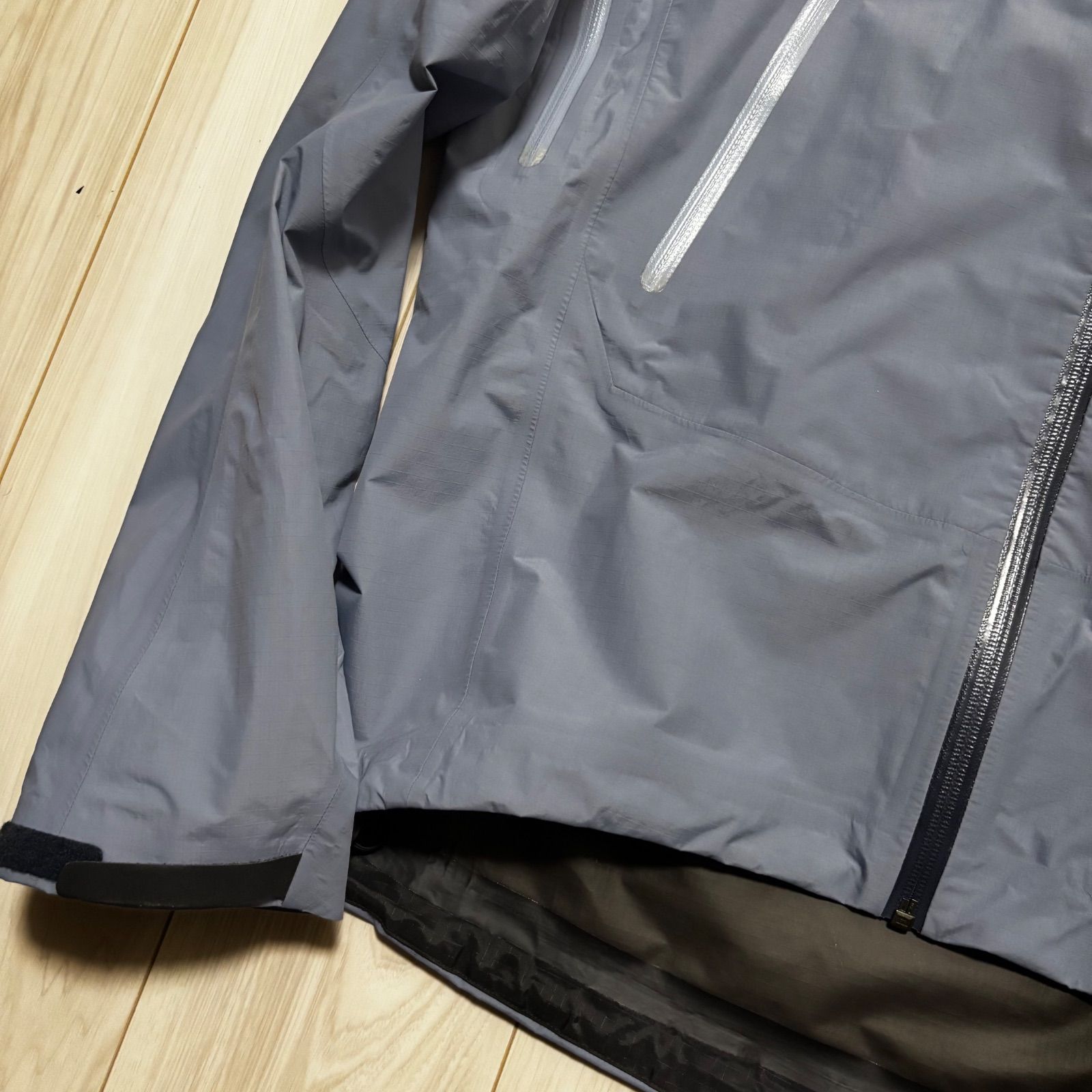 アークテリクス アルファSL メンズS グレー ゴアテックス arc'teryx