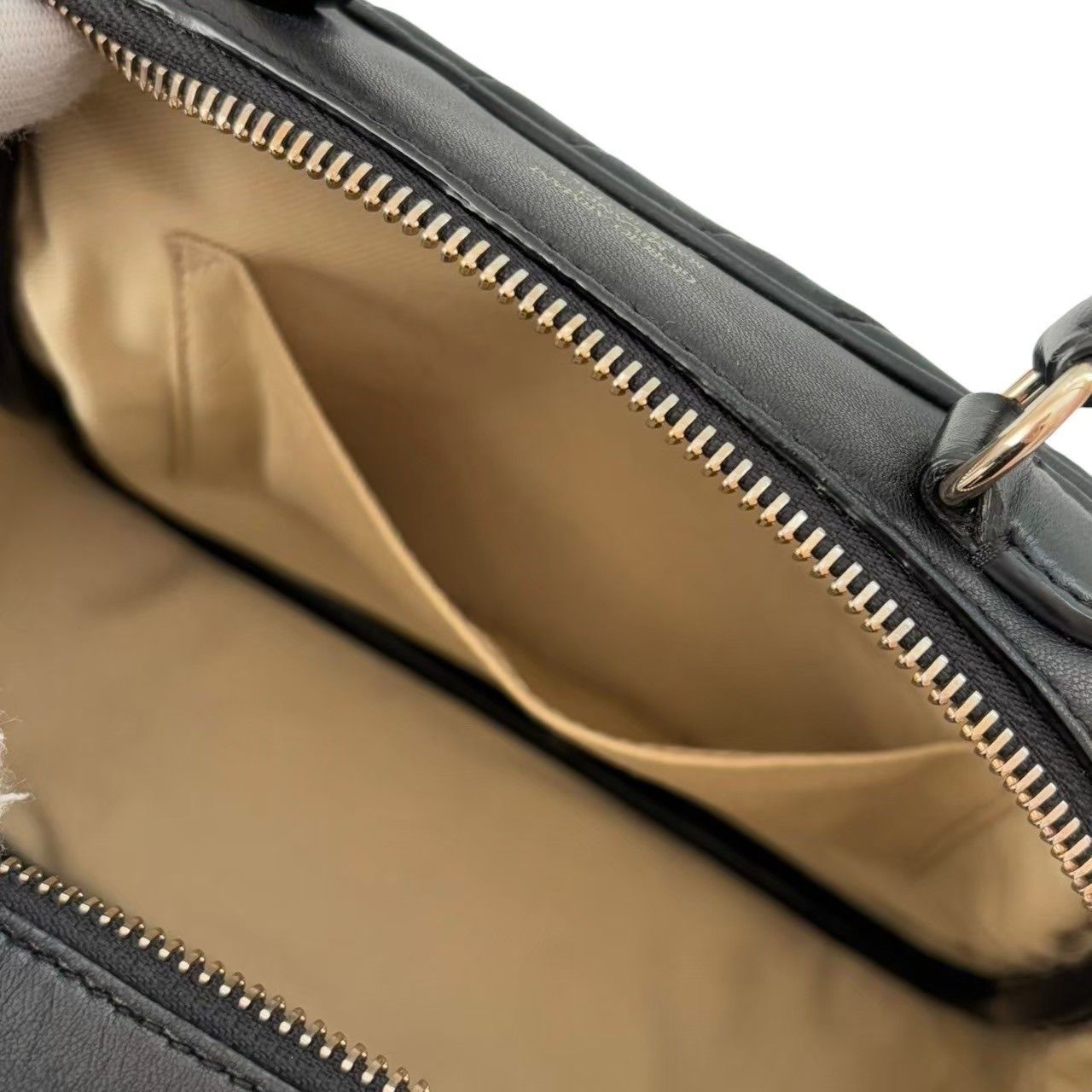 ♡手元に在庫あり♡Giorgio Armani ハンドバッグ A|X アルマーニ エクスチェンジ】BOXロゴバックル ミニ
