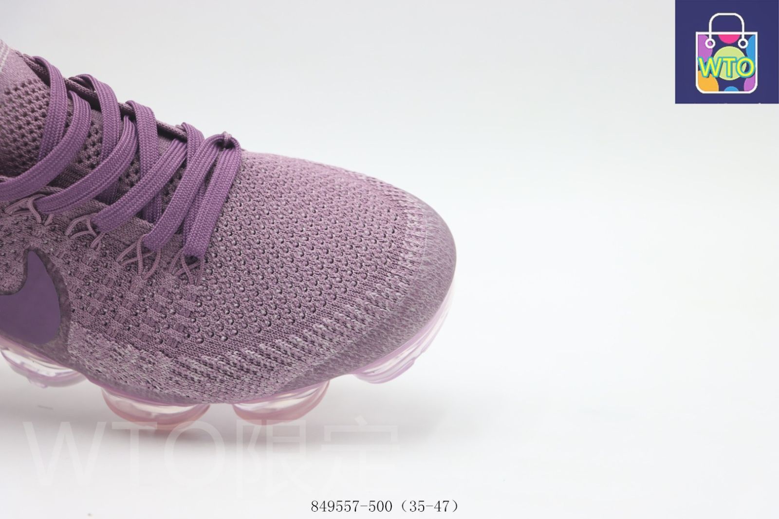 のランニングシューズ パープル