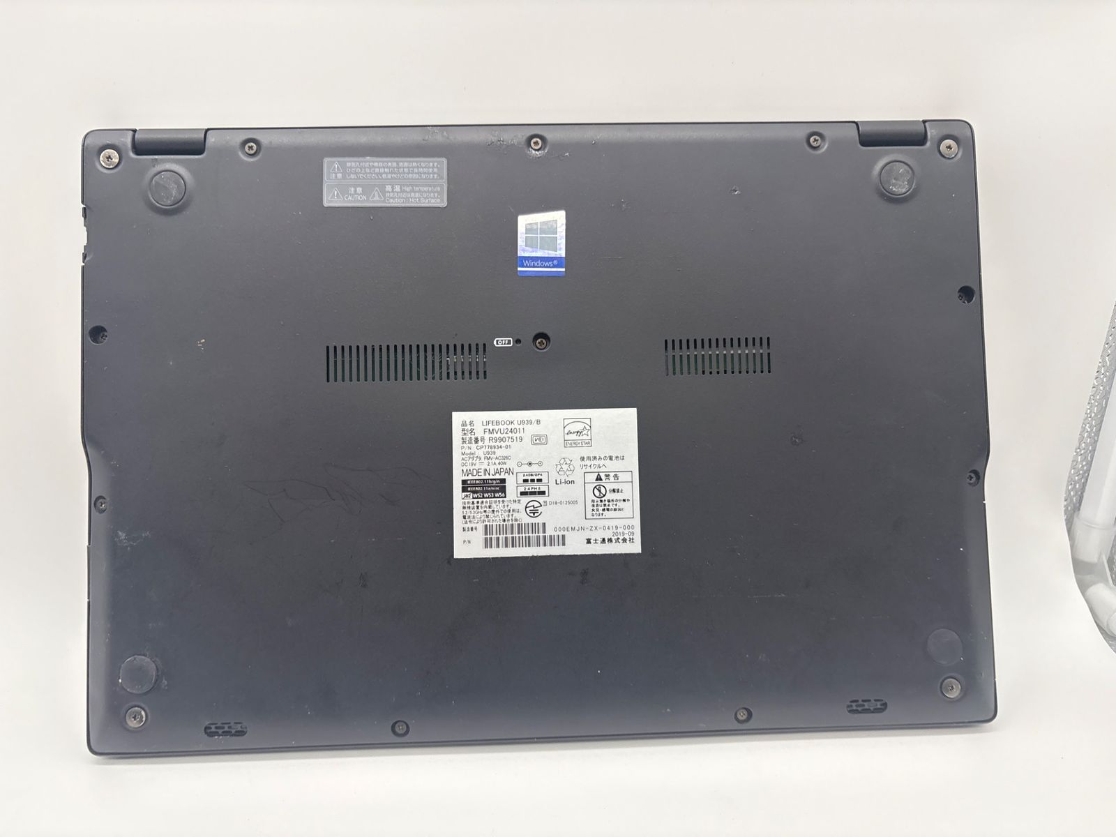 中古パソコン] LIFEBOOK U939/B FMVU24011 - メルカリ