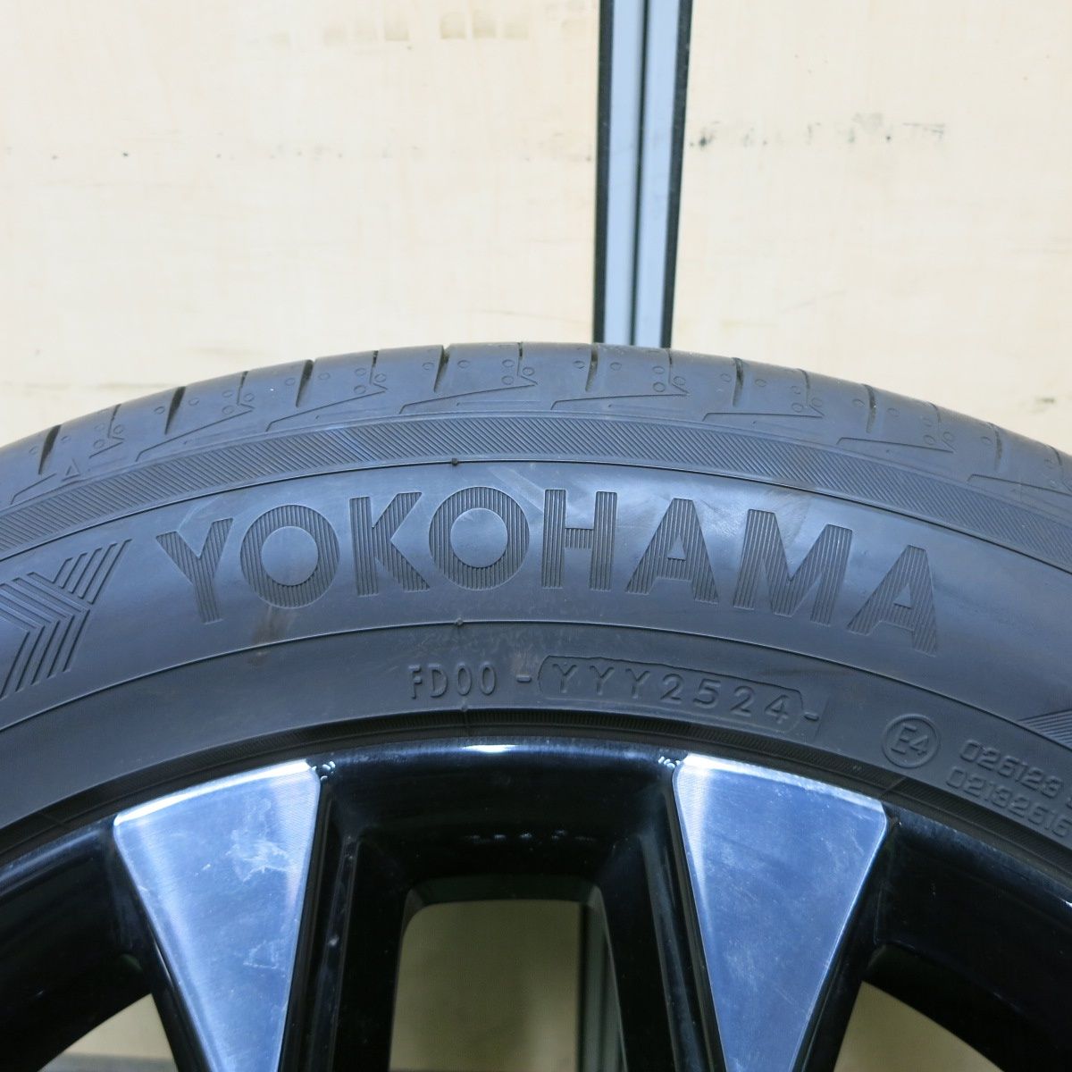 純正 225|55R18