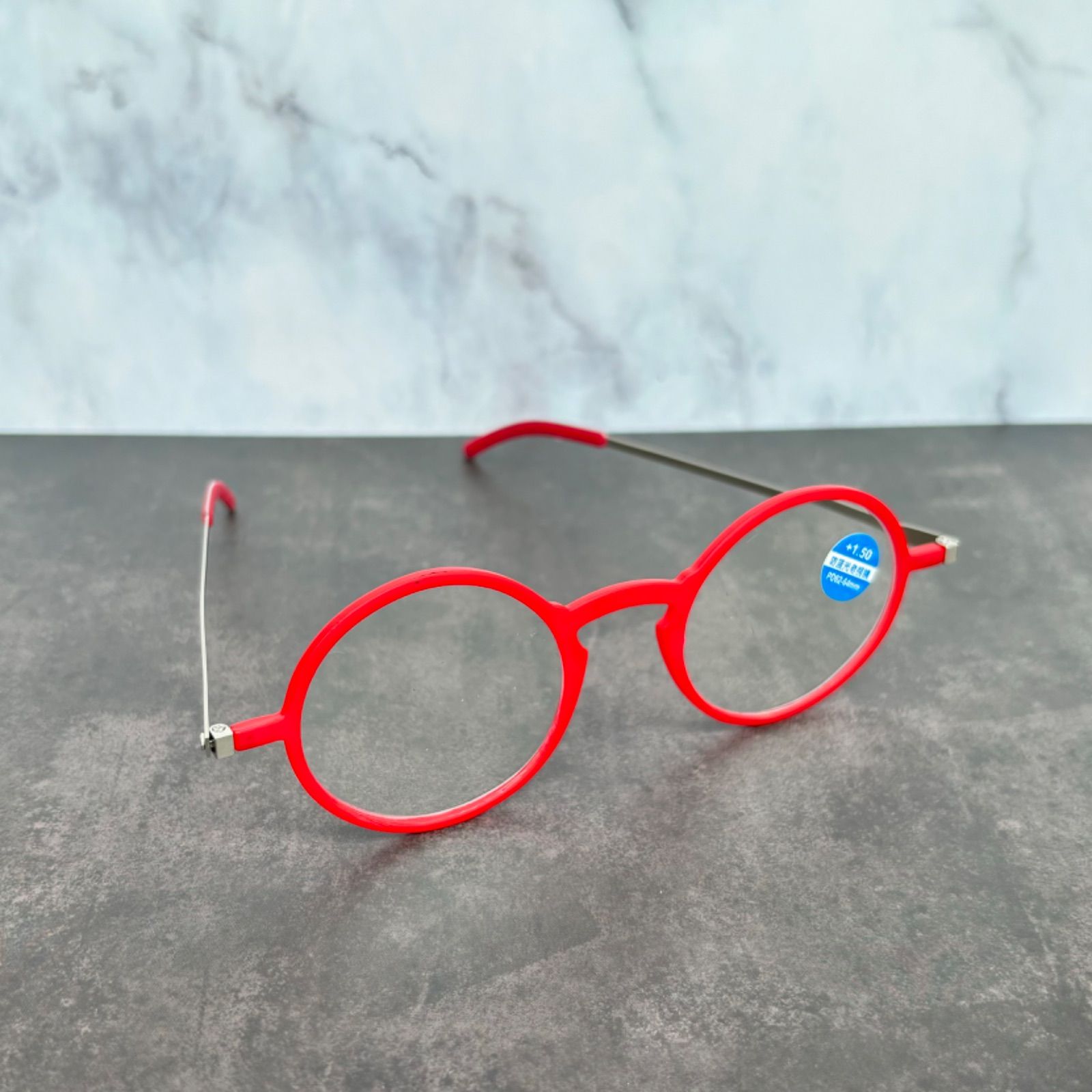 ＋1.5 老眼鏡 薄型 スリム軽量 丸メガネ 赤レッド ケース付ブルー