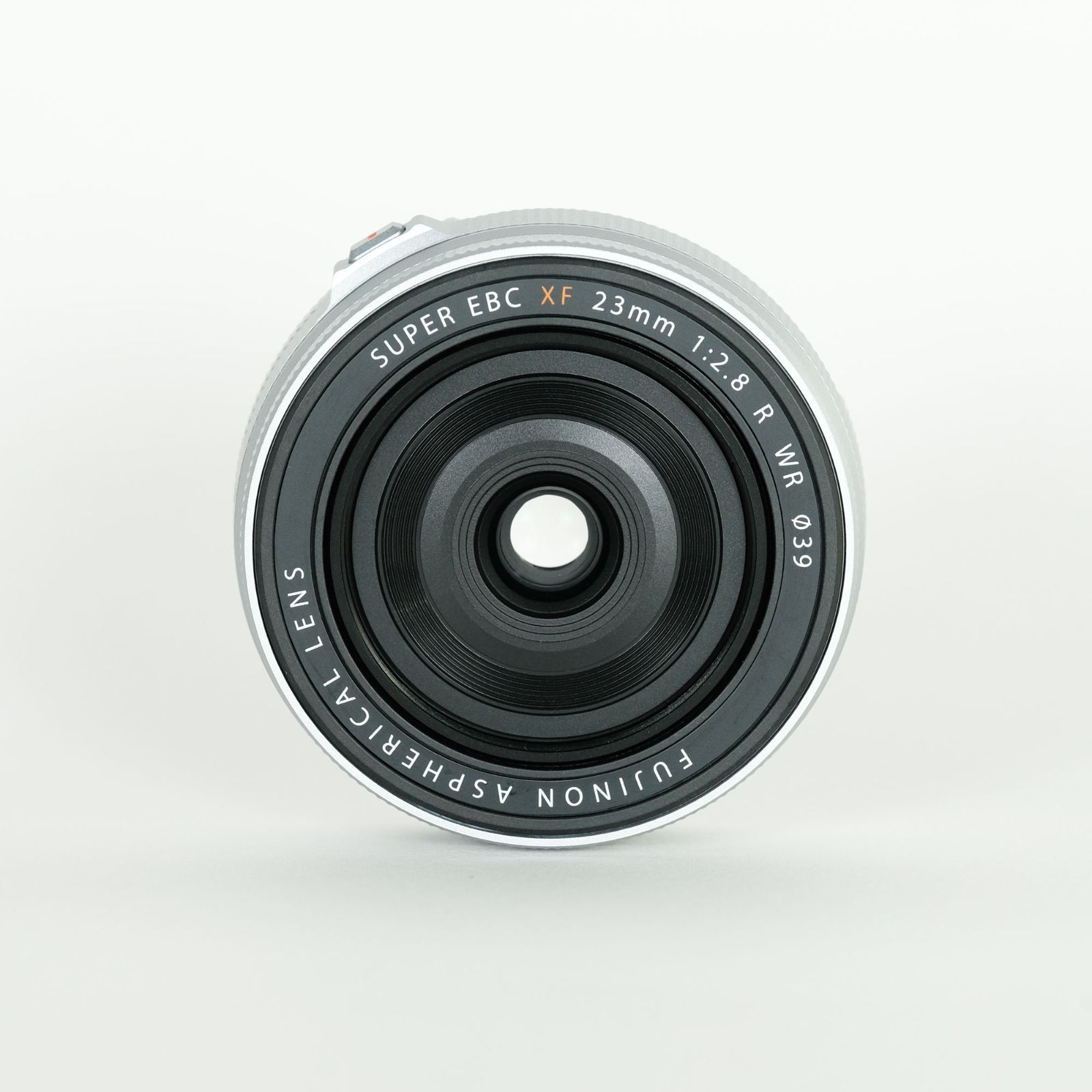 【新品未使用】 FUJIFILM XF23mmF2.8 R WR シルバー カメラレンズ XF23mmF2 R WR FUJINON（フジノン） シルバー [FUJIFILM