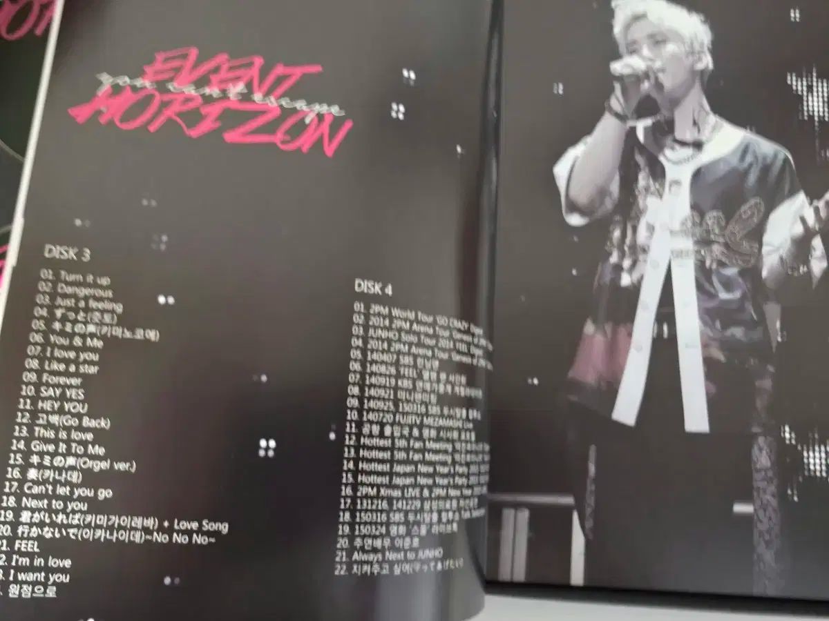 【匿名配送】2PMジュノ 韓国ファンサイトDVD「EVENT HORIZON」 Amazon.co.jp: 2PM DVD ジュノ LEE JUNHO Arena Tour 2023 また