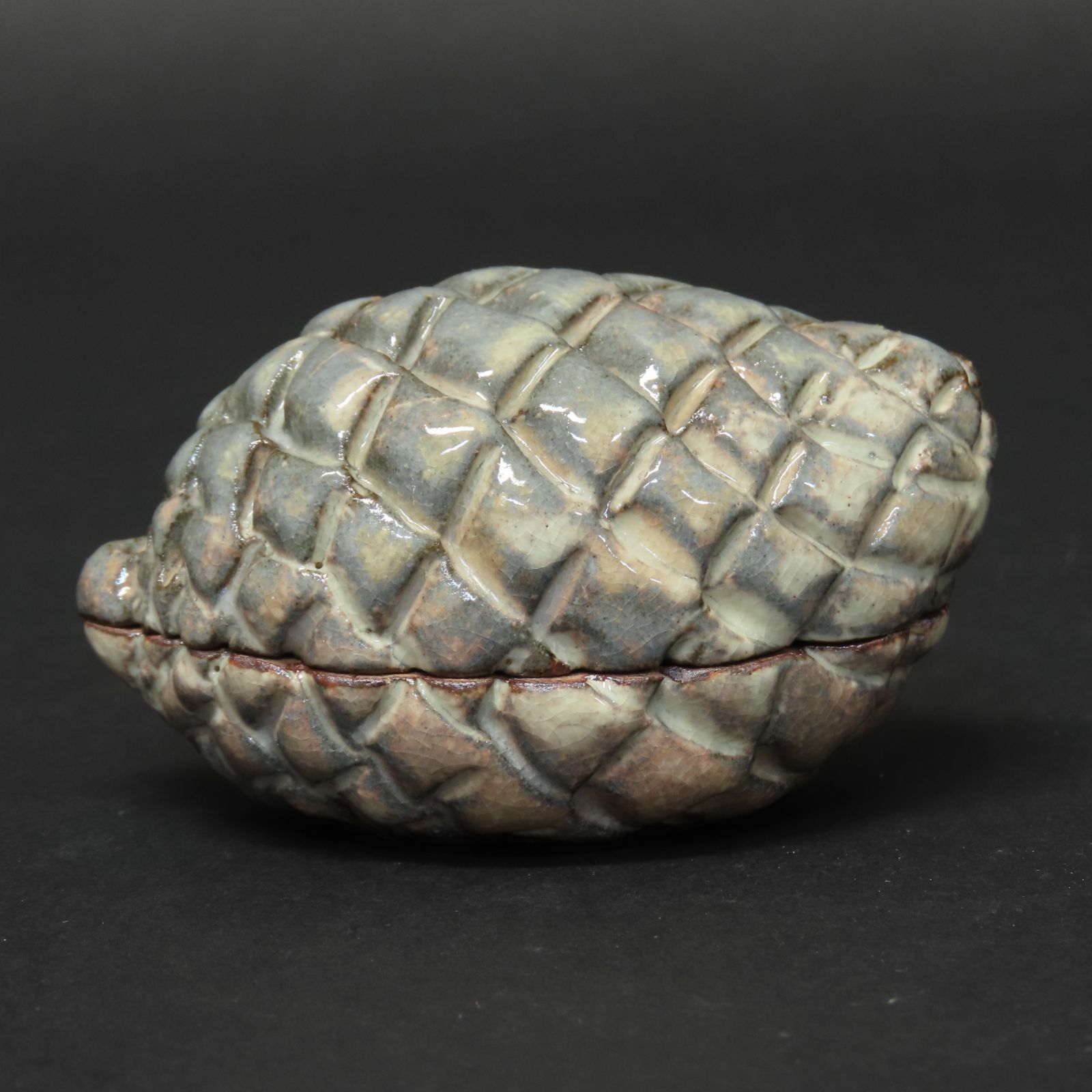 0185 美品 十三代 田原陶兵衛 真作保証 萩焼 松実香合 高さ4cm