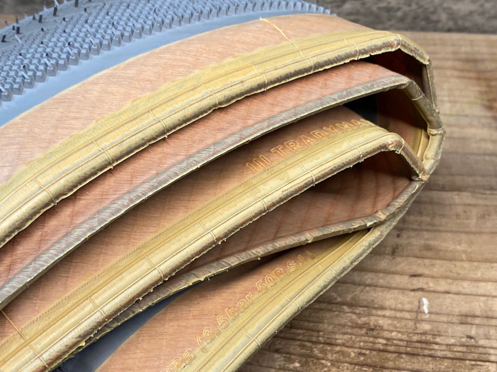 700x42